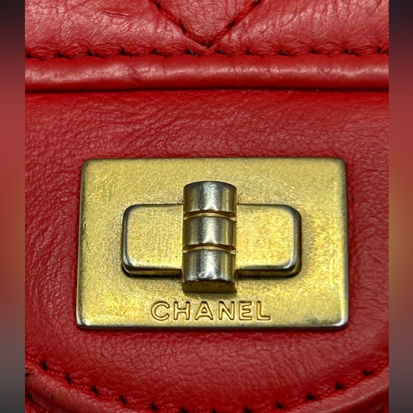 SOLD❤️ CHANEL Chevron Quilted Leather Compact Wallet Red - Picture 4 of 16
